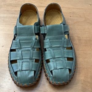 Men’s Woven Sandals - size 12